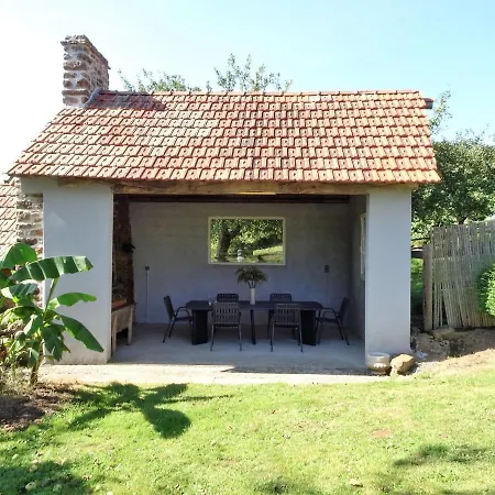 Casa vacanze Near Mont St Michel Saint-Ovin